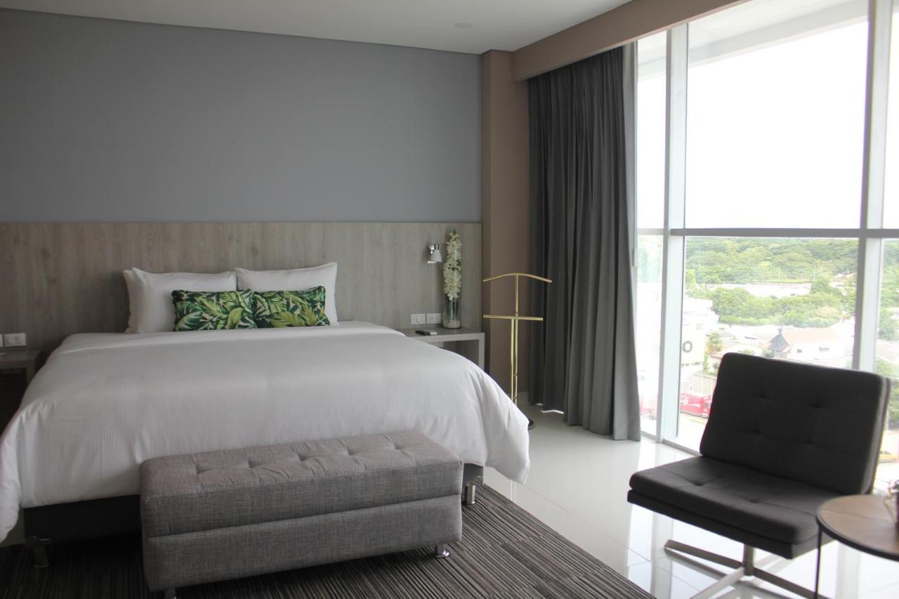 Hotel Sexta Avenida
